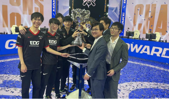 球队的首胜 球队的首胜