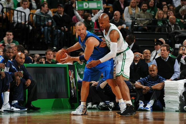 特别设置在 特别设置在